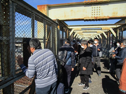 土曜活動（三鷹跨線橋）